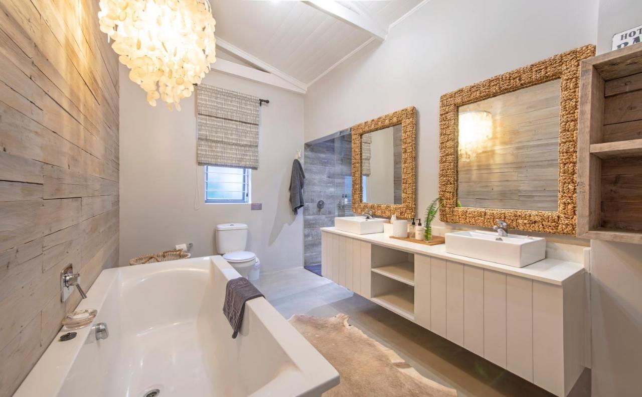 Driftwood By The Oyster Collection Villa Кентън он Сий Екстериор снимка
